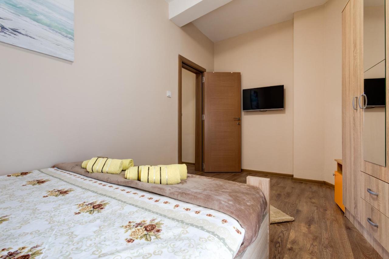 Dom B Apartments Будва Екстериор снимка