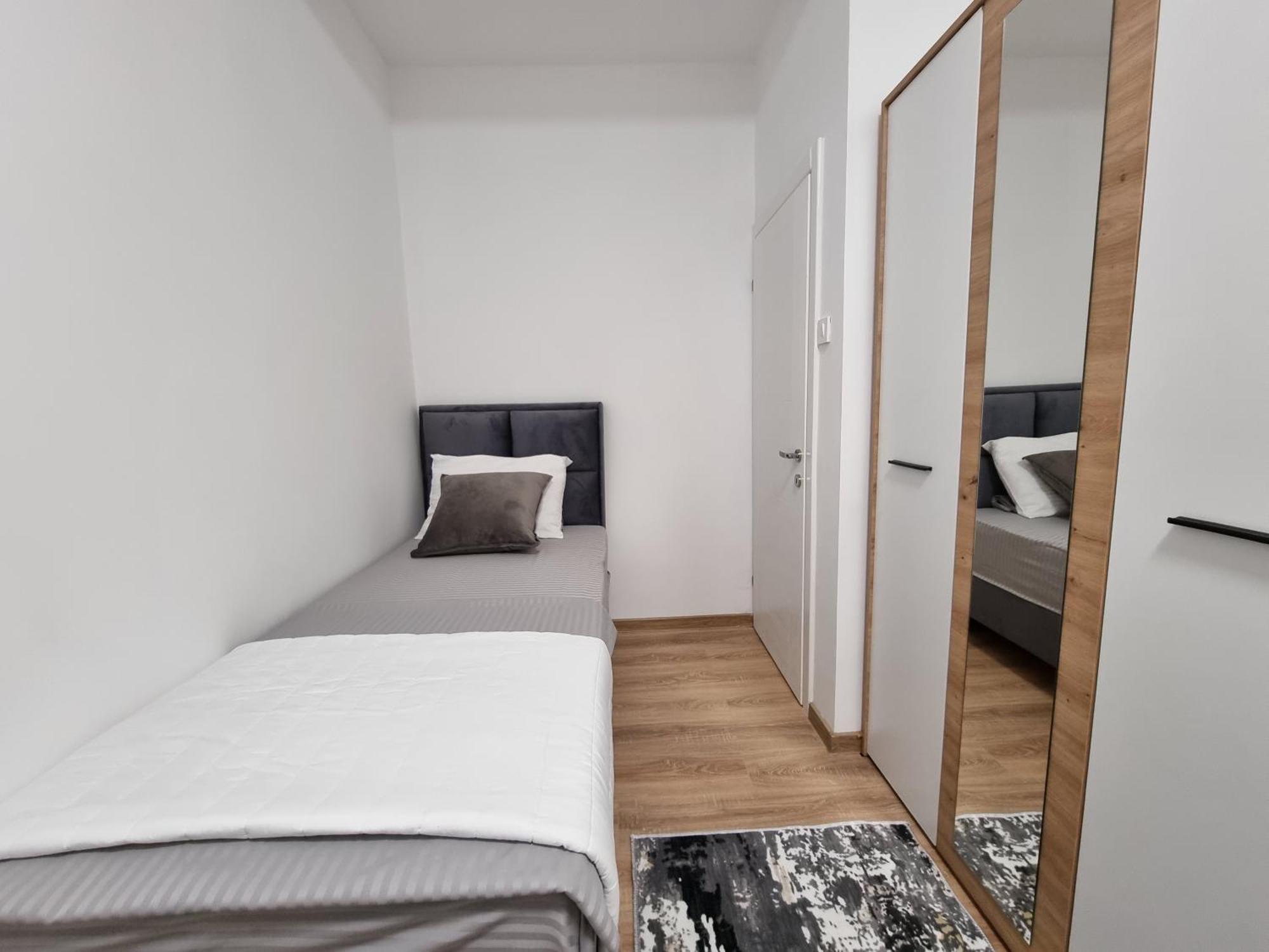 Dom B Apartments Будва Стая снимка